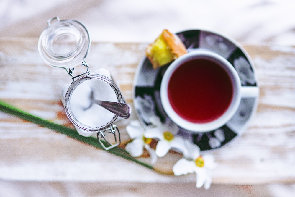 Picture of tea and milk on a table
